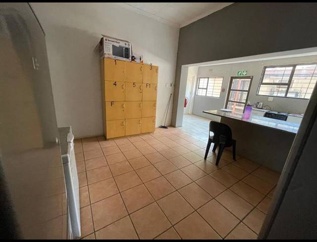 7 BEDROOM HOUSE FOR SALE IN BRIXTON